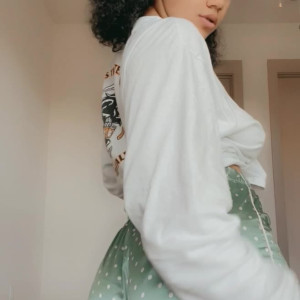 hoehuxtable #5630541