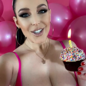 Video by angela published on March 10,2023 04:56:00 - BestThots