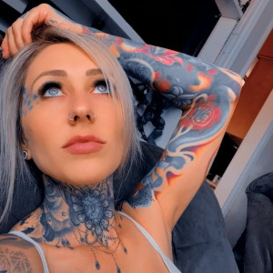 Video by jennarosexo published on April 29,2023 22:49:00 - BestThots