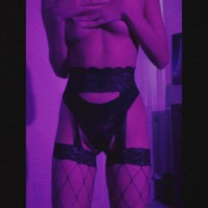 Video by prettylittlechica published on April 11,2023 04:58:00 - BestThots