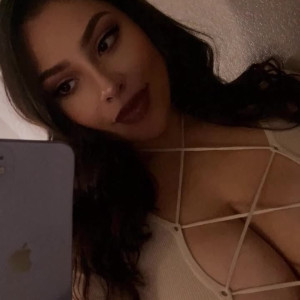 Video by therealsarissa published on April 14,2023 23:47:00 - BestThots