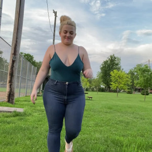 Video by lularanae published on May 21,2023 22:47:00 - BestThots