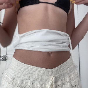 Video by tinywaistemma published on April 30,2023 03:19:00 - BestThots