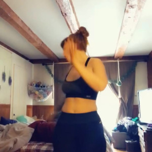 Video by skylarshark published on April 9,2023 12:03:00 - BestThots