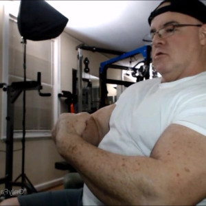 Video by flexbigmuscle published on May 5,2023 05:04:00 - BestThots