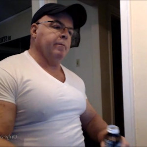 Video by flexbigmuscle published on March 31,2023 15:32:00 - BestThots