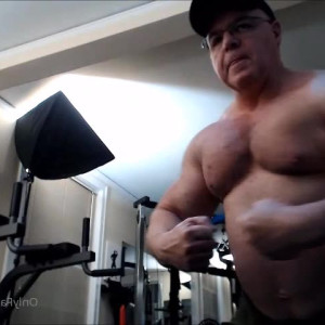 Video by flexbigmuscle published on June 3,2023 13:00:00 - BestThots