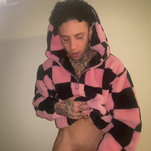 Video by tattedtommy1 published on May 13,2023 22:35:00 - BestThots