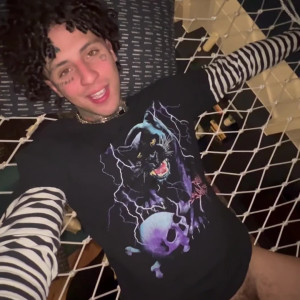 Video by tattedtommy1 published on April 10,2023 00:34:00 - BestThots