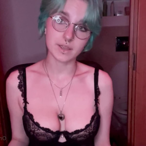 Video by lyracr0w0 published on May 3,2023 23:24:00 - BestThots