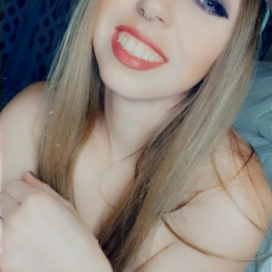 Video by allimoonaxxx published on June 17,2023 06:01:00 - BestThots