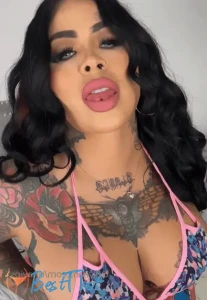 Video by unavips published on January 21,2025 09:02:45 - BestThots