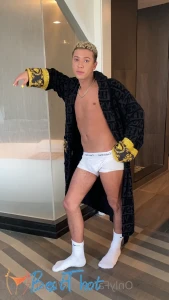 imaristuart #9743547