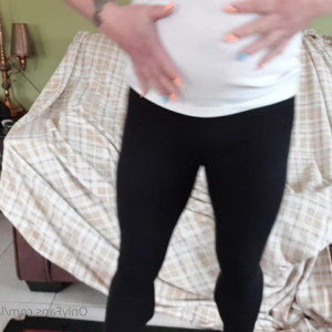 laceys_muscular_calves #4955785
