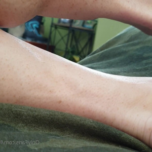 laceys_muscular_calves #5216629