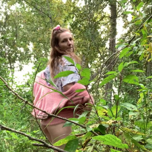 Video by myskyewatson published on June 5,2023 19:52:00 - BestThots