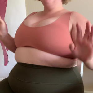 Video by aliceeats published on March 26,2023 07:36:00 - BestThots