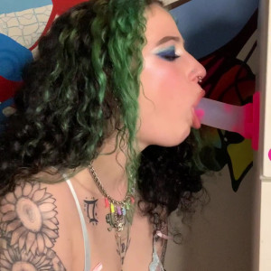 Video by obedientslxt published on May 12,2023 18:03:00 - BestThots