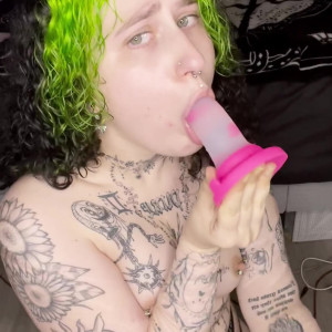 Video by obedientslxt published on May 25,2023 03:19:00 - BestThots