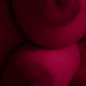 Video by cinnamonbunnz published on March 9,2023 10:39:00 - BestThots