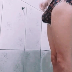 Video by renatinhatrans published on April 10,2023 14:44:00 - BestThots