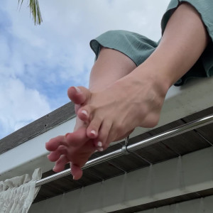 Video by eurasian_feet published on July 13,2023 11:12:00 - BestThots