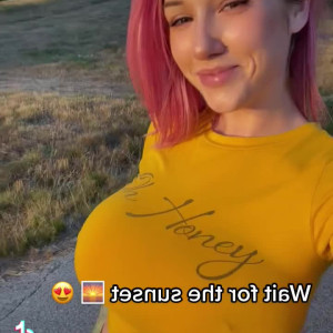 Video by xsofiasunshine published on April 29,2023 08:13:00 - BestThots