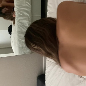 Video by queen_chloe_xo published on March 15,2023 06:54:00 - BestThots