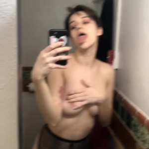 Video by yaqlin_pqin69 published on June 23,2023 11:48:00 - BestThots
