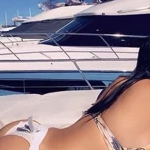 Video by liz_moonz published on March 14,2023 01:08:00 - BestThots