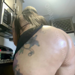 Video by thetayjean published on June 20,2023 21:01:00 - BestThots