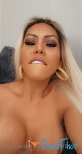 lucianafoxx #9717422