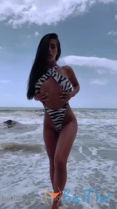 Video by malejandraq published on January 23,2025 04:00:44 - BestThots