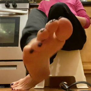 Video by catprincessfeet published on August 7,2023 09:19:00 - BestThots