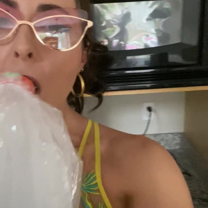 Video by iamhelenaprice published on April 2,2023 05:25:00 - BestThots