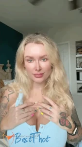 lauraluxfree #9742981