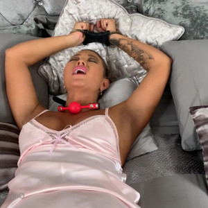 Video by nataliaforrest1 published on March 24,2023 07:01:00 - BestThots