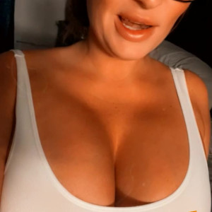 Video by bikinibrittany published on April 18,2023 23:42:00 - BestThots