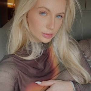 alexissclarkk #8415791