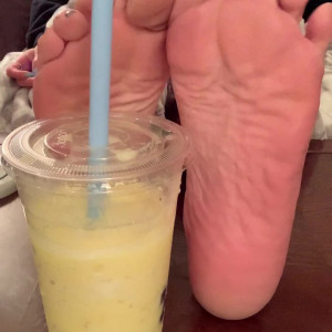 Video by sexysweetfeeta1 published on July 11,2023 03:11:00 - BestThots