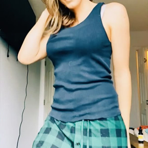 Video by zoeyt123 published on April 26,2023 20:22:00 - BestThots