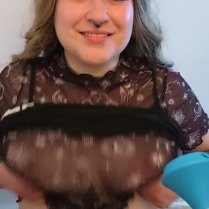Video by sweetstoneybby published on May 15,2023 21:44:00 - BestThots