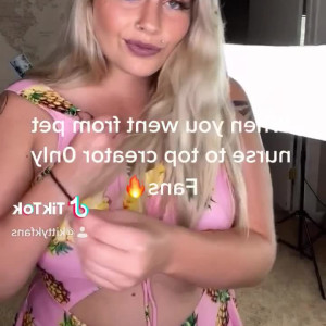 Video by kittykfans published on June 14,2023 06:05:00 - BestThots