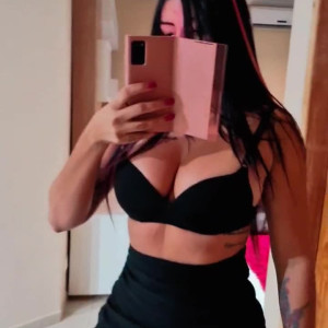 Video by onlyfansmiakerr published on May 22,2023 04:24:00 - BestThots