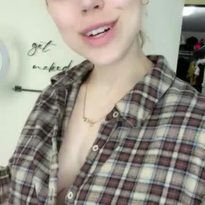 Video by nakedbarbiedoll published on April 3,2023 05:40:00 - BestThots