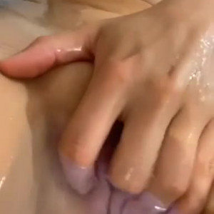 Video by elleknox published on January 12,2024 06:38:35 - BestThots