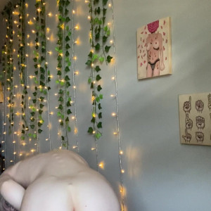 Video by inbedwithbambi published on May 2,2023 07:59:00 - BestThots