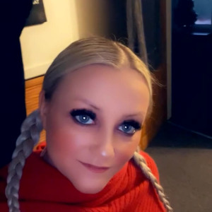 Video by petitiepolly published on June 3,2023 20:25:00 - BestThots