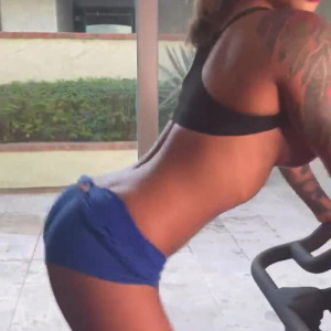 Video by kiaramoontv published on May 4,2023 12:54:00 - BestThots