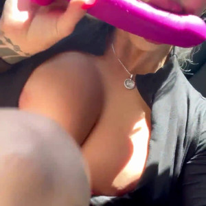 Video by kiaramoontv published on April 10,2023 20:36:00 - BestThots